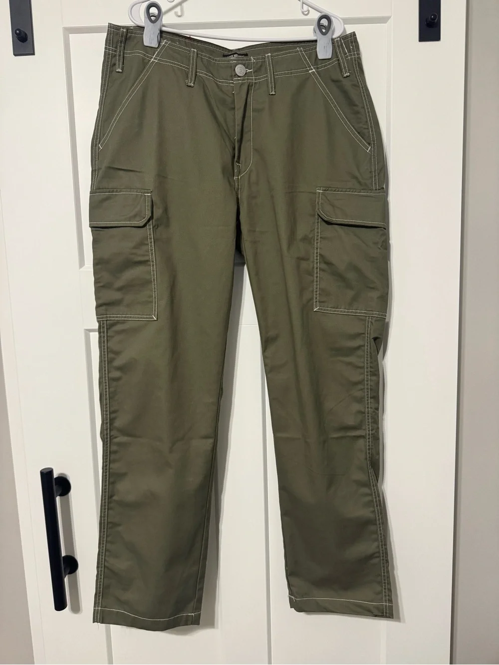 True Religion Bobby NEW Baggy Cargo Pants 34x32 Olive Green White Stitching Mens